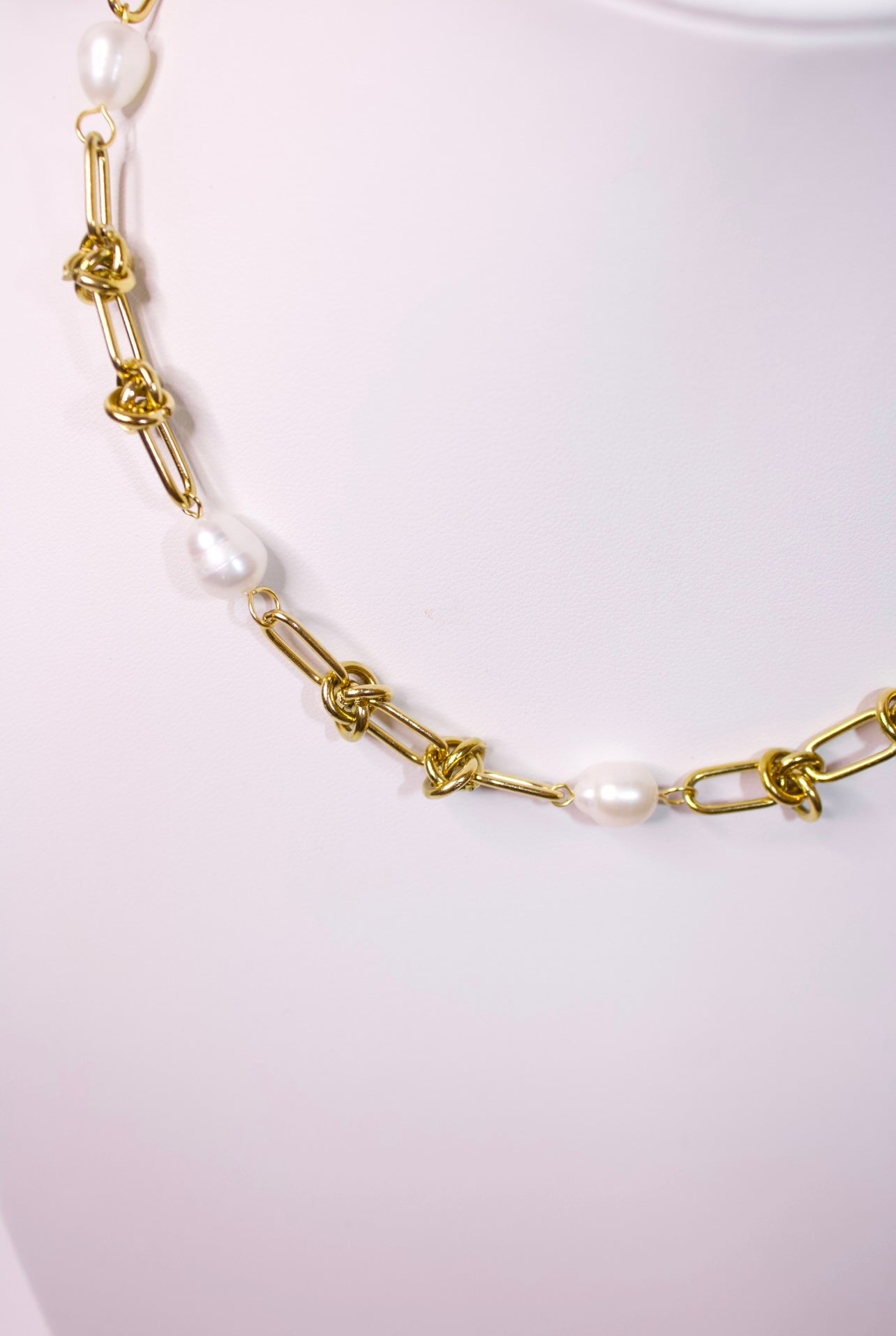 Luna Necklace