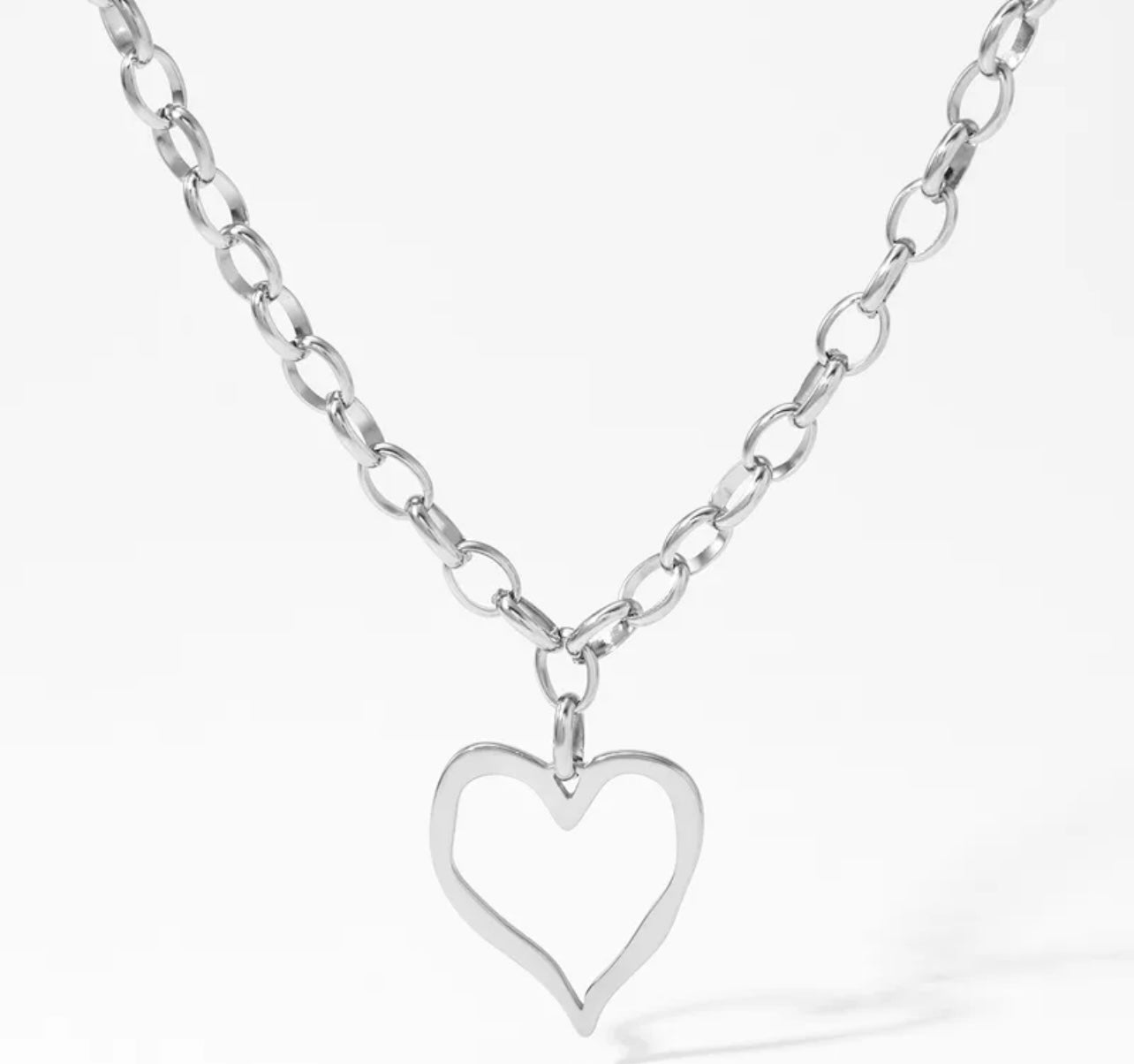 Chunky heart necklace