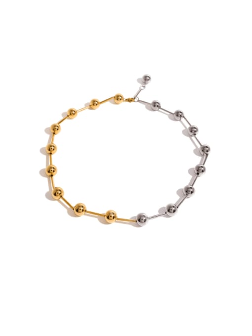 Avery necklace