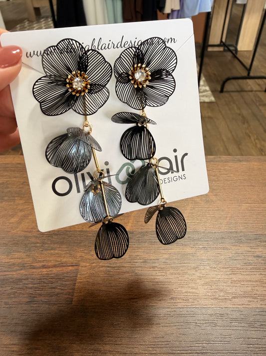 Tiered Flower Studs - Black